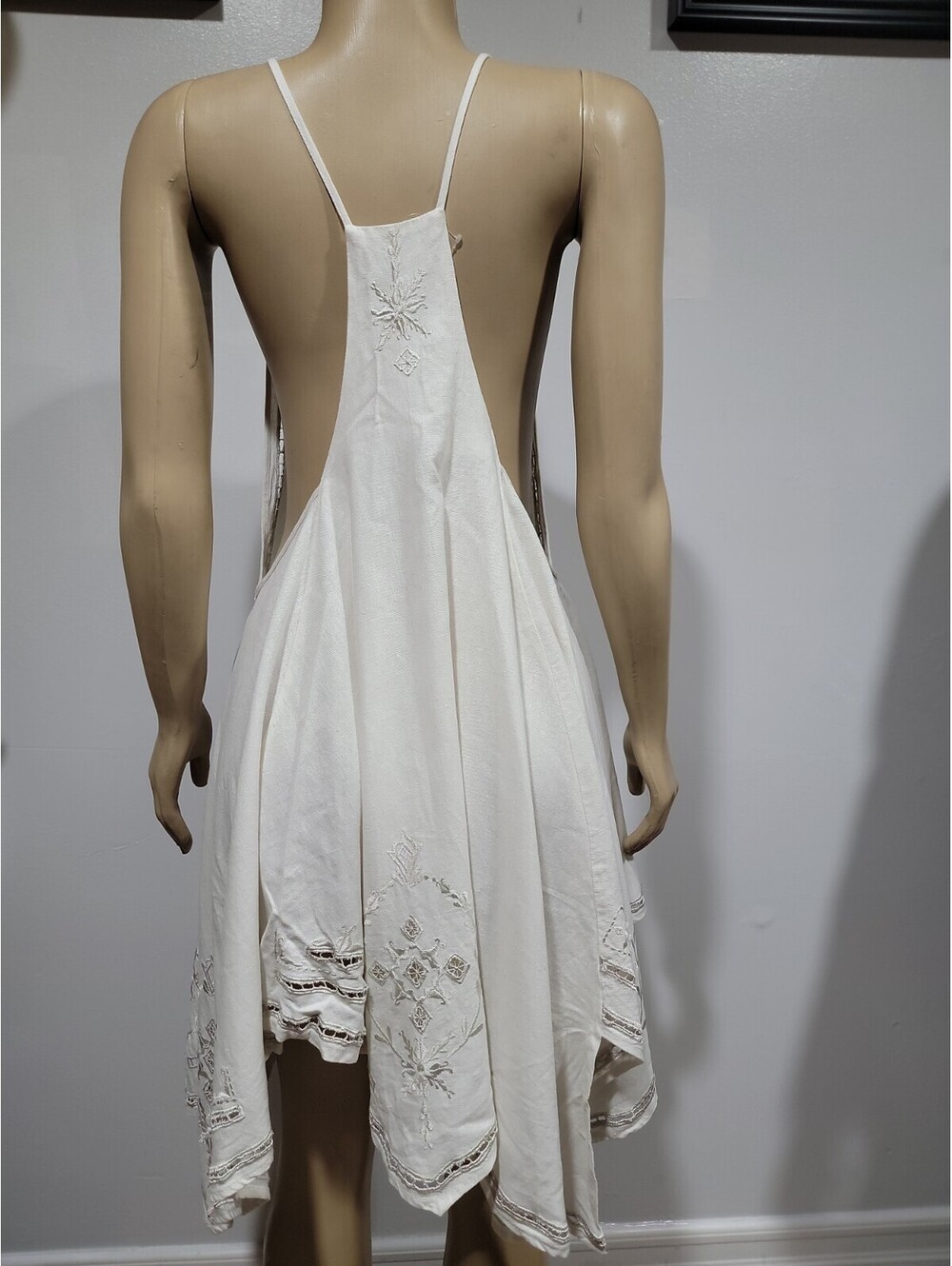 Free People Dreamers Cove 100% Linen Size M Women's Embroidered Dress #04 - Picture 8 of 14